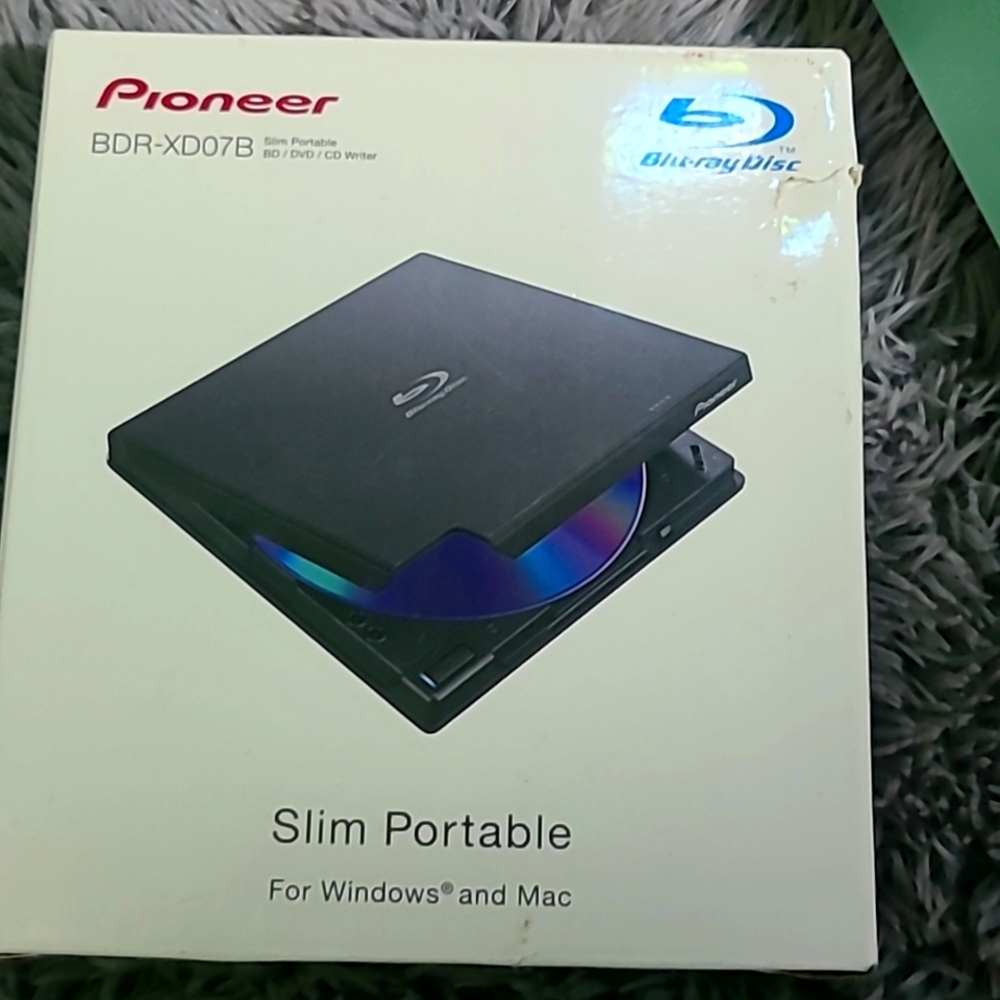 Pioneer Electronics BDR-XD07B 6x Slim Portable USB 3.0 BD/DVD/CD Burner